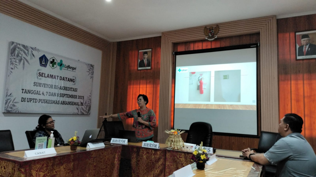 PROSES AKREDITASI UPTD PUSKESMAS ABIANSEMAL 3